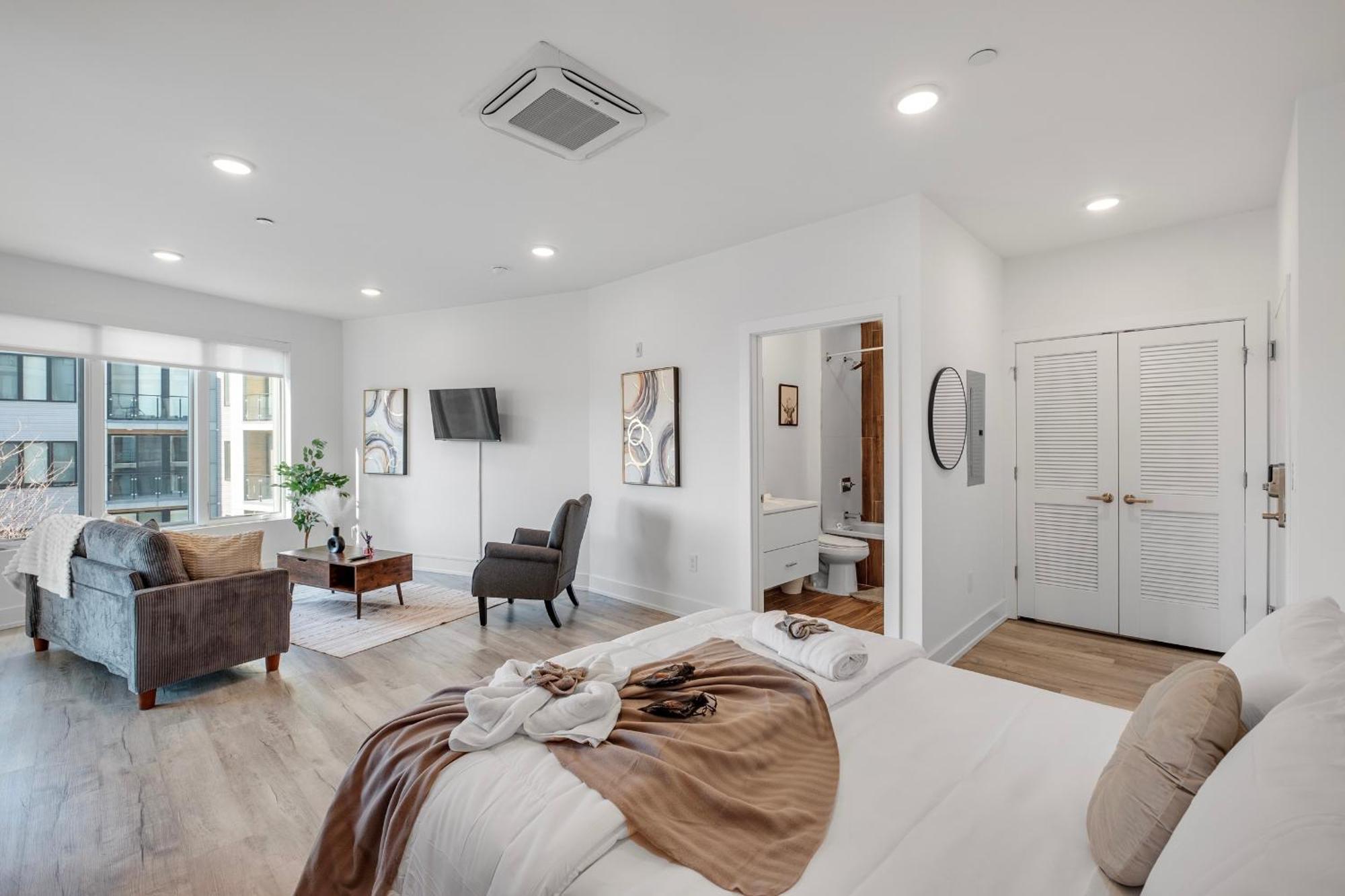 Xl Nolibs Wfh Ready Apartment Philadelphia